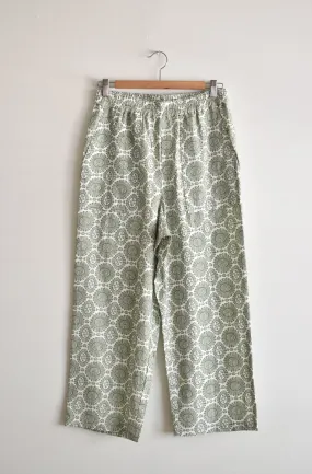 「A HOPE HEMP」cropped baker easy pants -green-