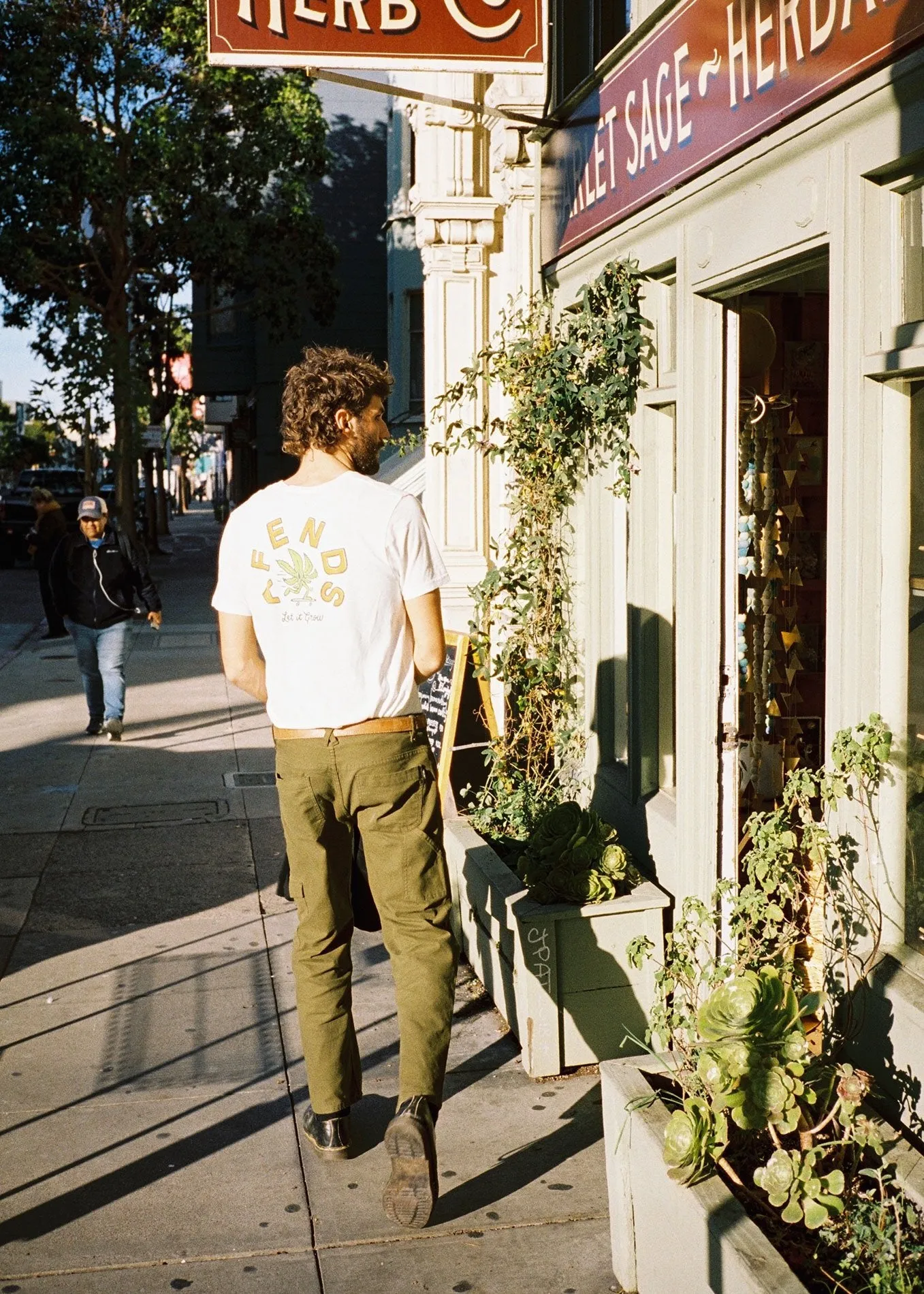 Afends Mens Let It Grow - Hemp Standard Fit Tee