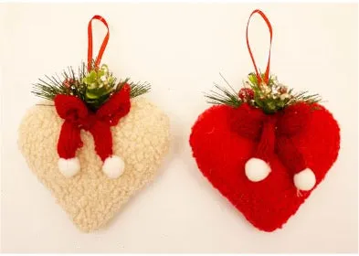 Cosy Heart Hanger - 2 Assorted - 1 Sent