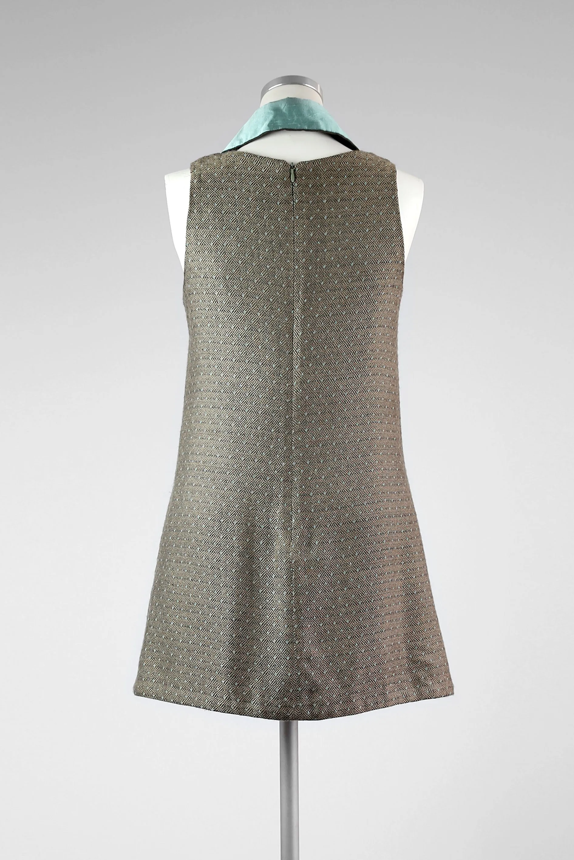 Detachable Collar Dress