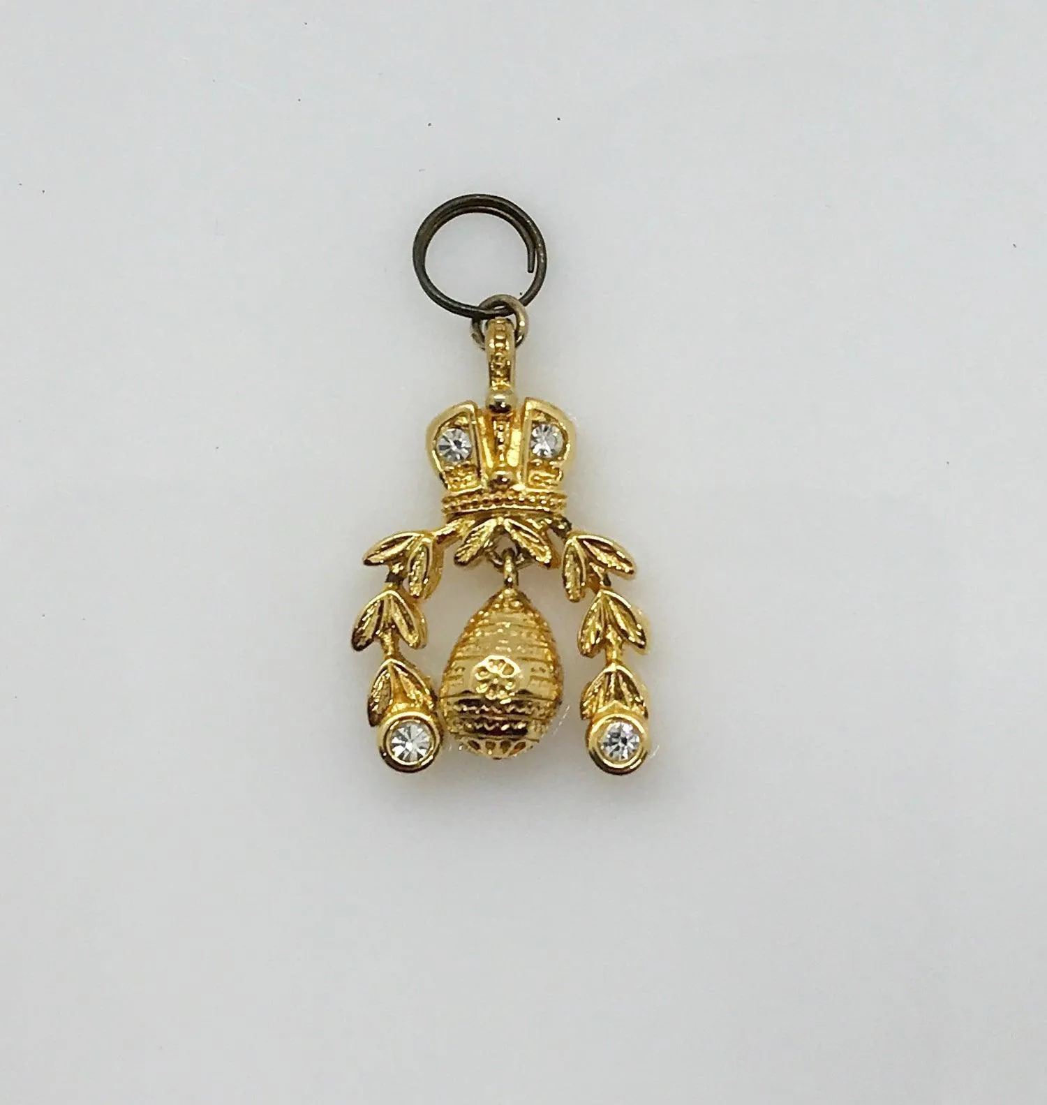 Regal Imperial Pendant with Sparkling Crown