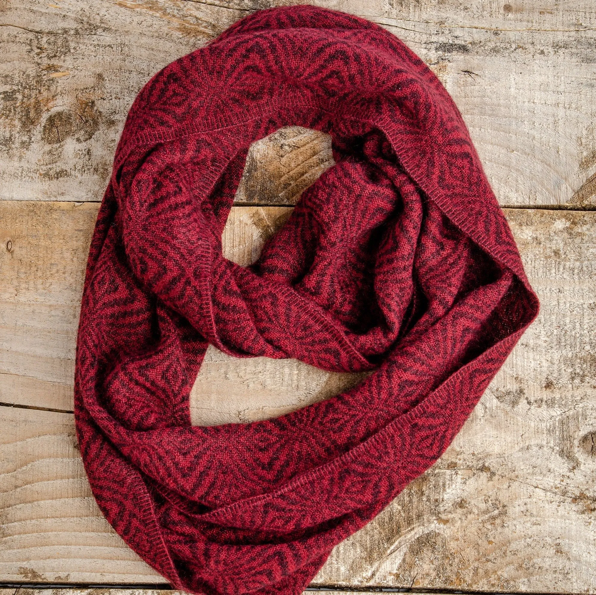 Soft Hand-Knitted Wool Infinity Scarf (Burgundy)