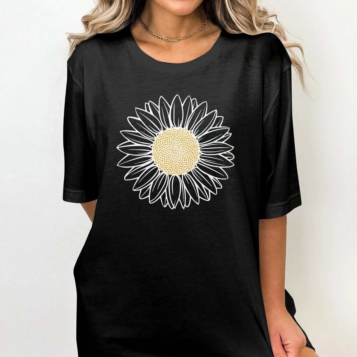 Sunflower Graphic T-Shirt, Floral Artwork Tee, Summer Casual Shirt, Trendy Botanical Design, Comfortable Everyday Tank