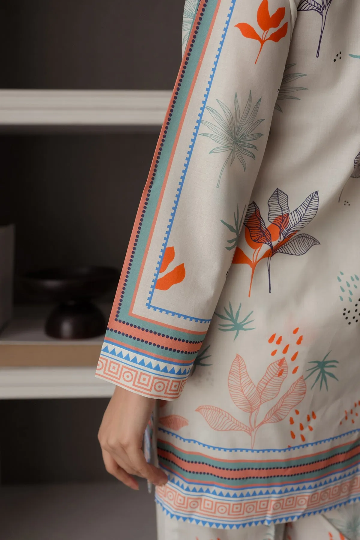Tropical Allure