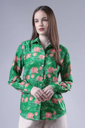 Women Green Lotus Spread Collar Velvet Shirt