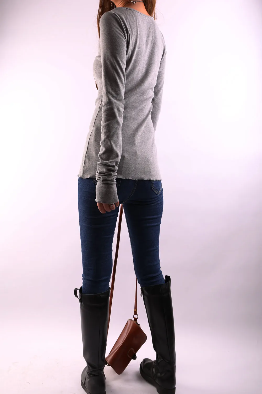Women's Long Long Sleeves top, bottoming Cotton t-Shirt, Black shirt, v-neck top, form fitting top(Y1117)